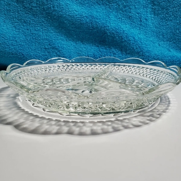 Vintage Relish Dish Anchor Hocking Wexford Clear 3-Part Heavy Pressed Glass - Picture 5 of 6